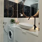White Lounge Haustor Apartment *