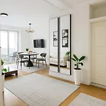White Lounge Haustor Lägenhet