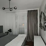 White Lounge Haustor