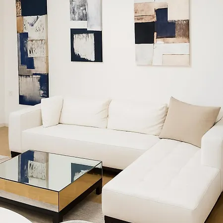 White Lounge Haustor *