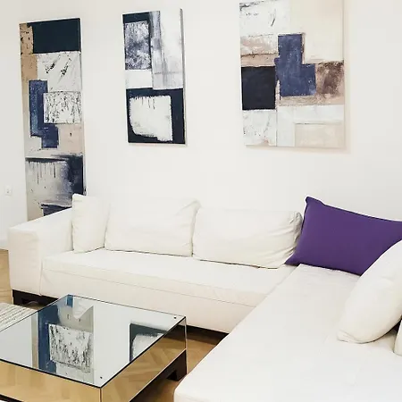 Apartment White Lounge Haustor *