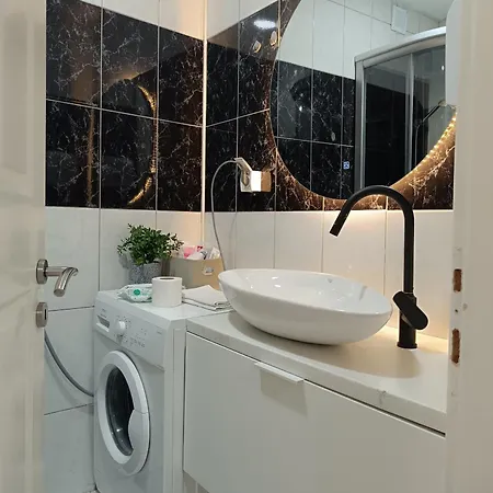 White Lounge Haustor Apartment *